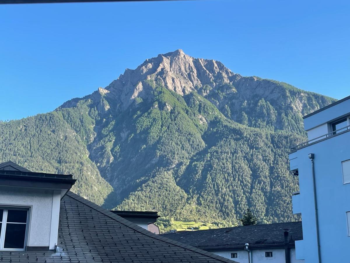 Brig City Mountain View Ngoại thất bức ảnh